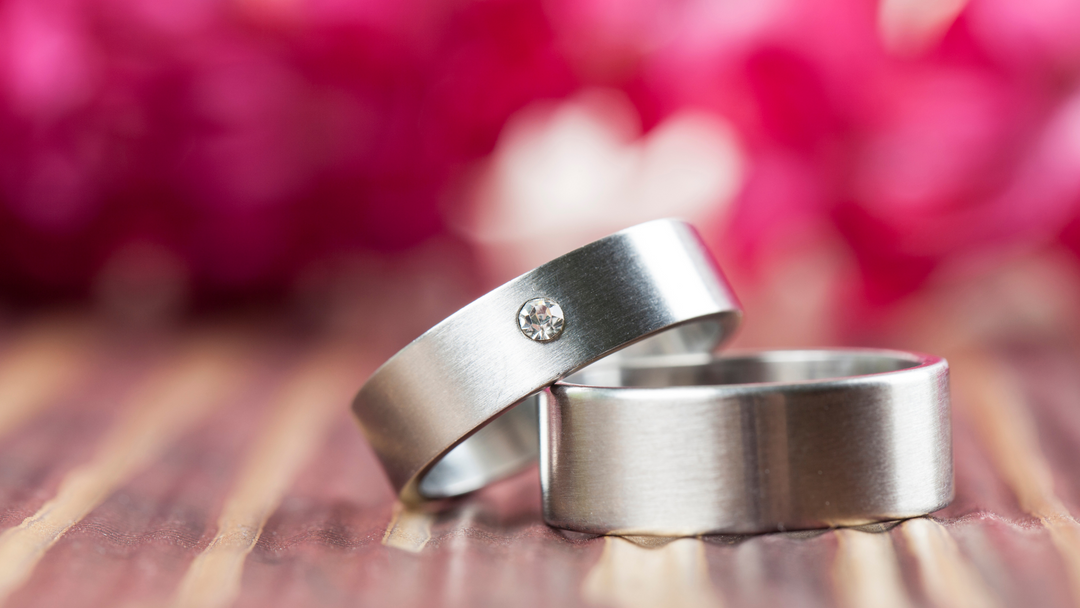 What Is The Best Material For A Men's Wedding Band?