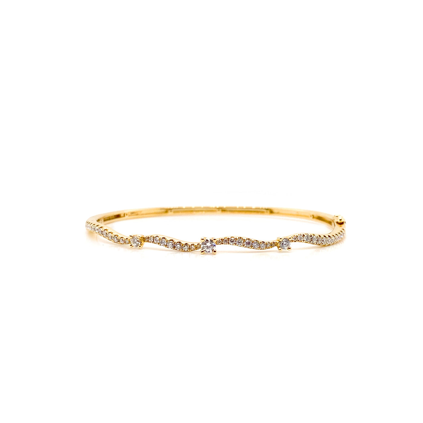 Kravit Jewelers 14k Yellow Gold Diamond Wave Bangle