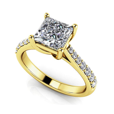 yellow gold princess cut diamond engagement ring